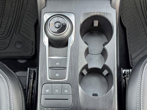 Used 2022 Ford Escape Titanium w/ Class II Trailer Tow Package image 15