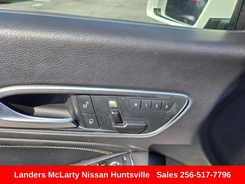 Used 2014 Mercedes-Benz CLA 250 image 21
