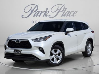 Used 2020 Toyota Highlander LE