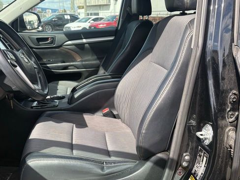 Used 2018 Toyota Highlander Plus image 9