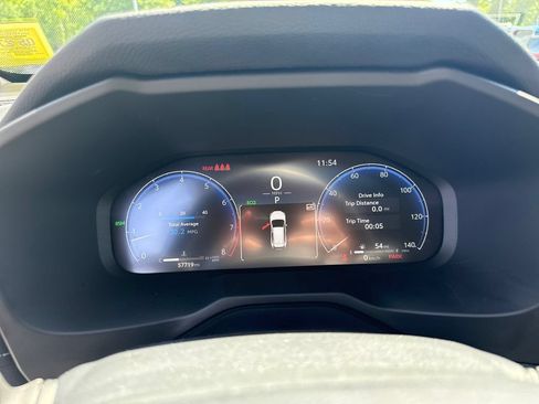 Used 2023 Toyota RAV4 Limited AWD/4WD image 28