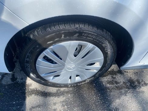 Used 2024 Mitsubishi Mirage ES image 9