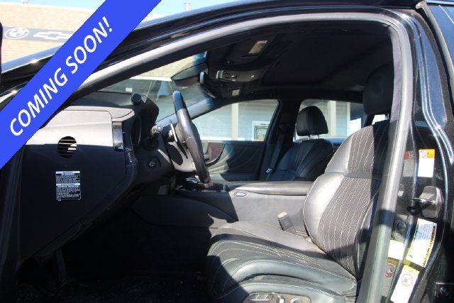 Used 2018 Lexus LS 500 w/ Interior Upgrade Package RWD image 3
