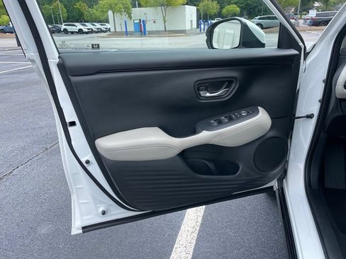 Used 2025 Honda HR-V EX-L image 23