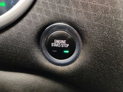 Used 2022 Chevrolet Malibu LT image 32