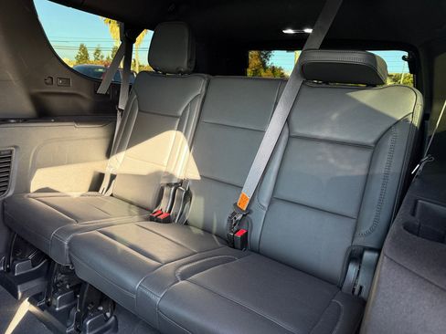 Used 2023 GMC Yukon XL Denali image 21