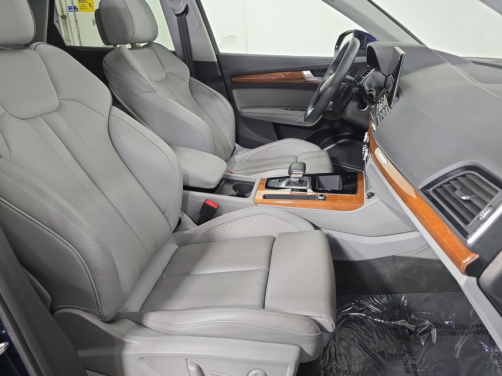 Used 2023 Audi Q5 2.0T Premium Plus w/ Premium Plus Package AWD/4WD image 27