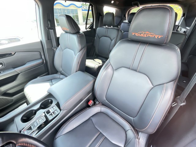 Certified 2024 Honda Pilot TrailSport image 12
