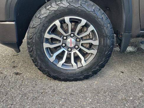 Used 2019 GMC Sierra 1500 AT4 w/ AT4 Premium Package AWD/4WD image 12