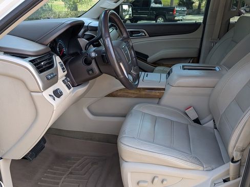 Used 2017 GMC Yukon XL Denali w/ Open Road Package image 19