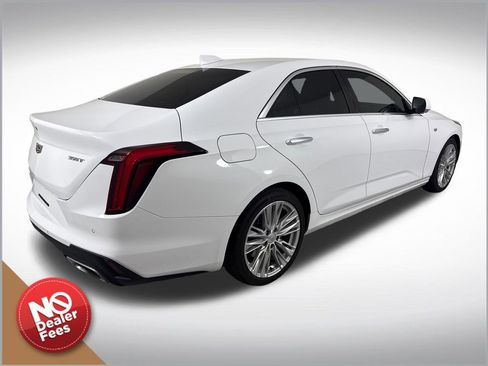 Used 2020 Cadillac CT4 Premium Luxury RWD image 3