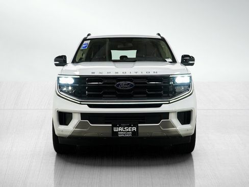 Used 2025 Ford Expedition Max Platinum AWD/4WD image 8