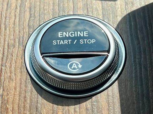 Certified 2023 Mercedes-Benz C 300 4MATIC Sedan image 30