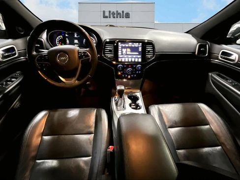 Used 2020 Jeep Grand Cherokee Limited w/ Luxury Group II image 10