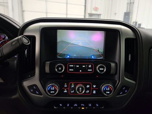 Used 2015 GMC Sierra 1500 SLT w/ SLT Crew Cab Value Package AWD/4WD image 32