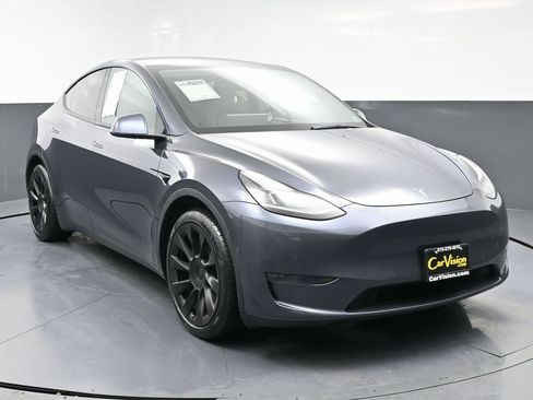 Used 2021 Tesla Model Y Long Range image 2