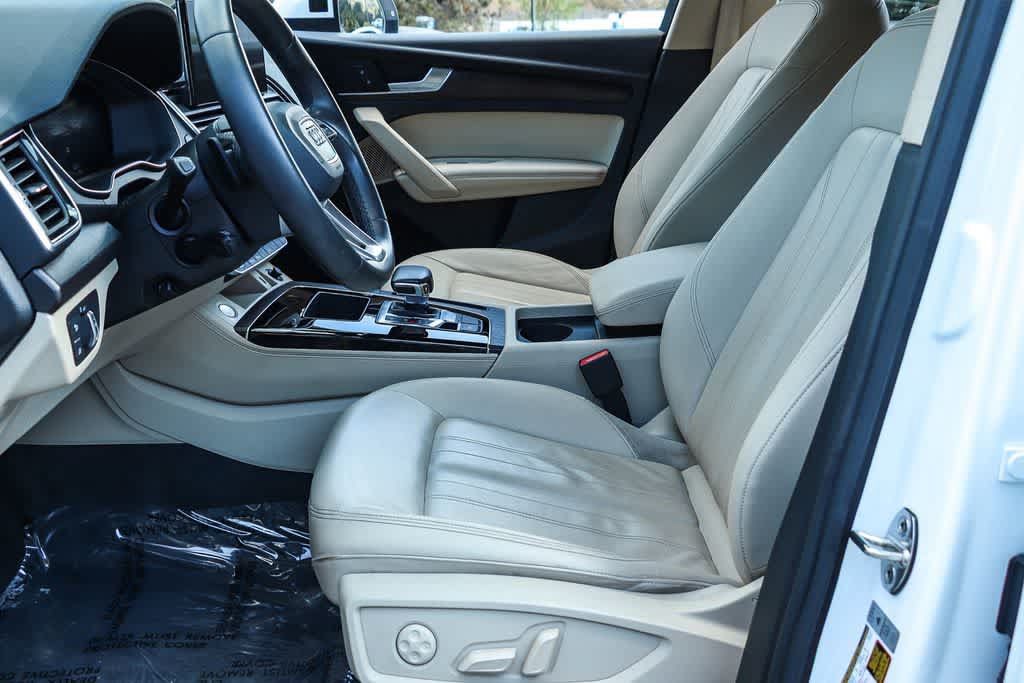 Used 2023 Audi Q5 2.0T Premium Plus w/ Premium Plus Package AWD/4WD image 18