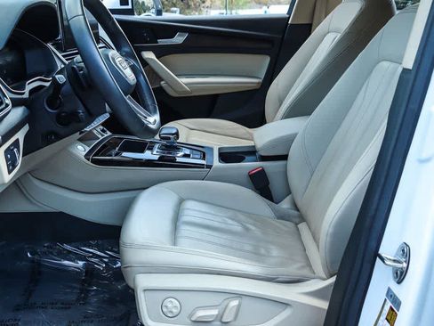 Used 2023 Audi Q5 2.0T Premium Plus w/ Premium Plus Package AWD/4WD image 18