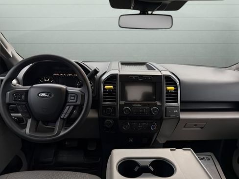 Used 2019 Ford F150 XLT w/ Trailer Tow Package image 11