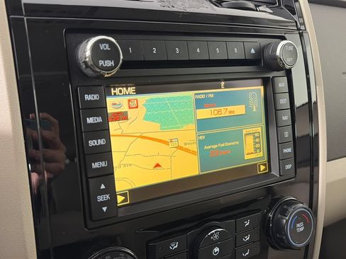 Used 2010 Ford Escape 4WD Hybrid image 19