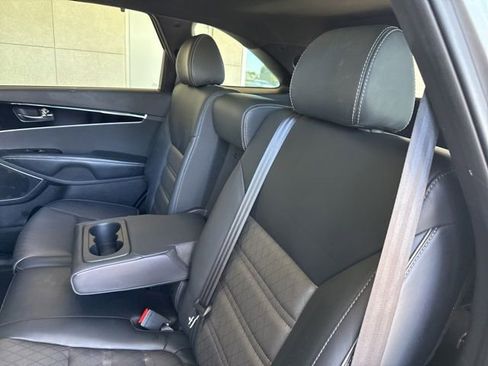 Used 2017 Kia Sorento SX AWD/4WD image 20