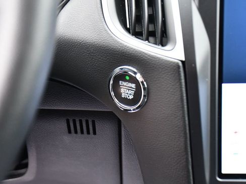 Used 2024 Ford Edge SEL w/ Convenience Package image 27