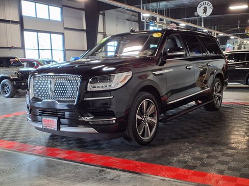 Used 2019 Lincoln Navigator L Reserve image 3