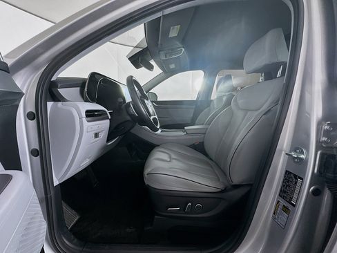 Used 2025 Hyundai Palisade SEL FWD image 13