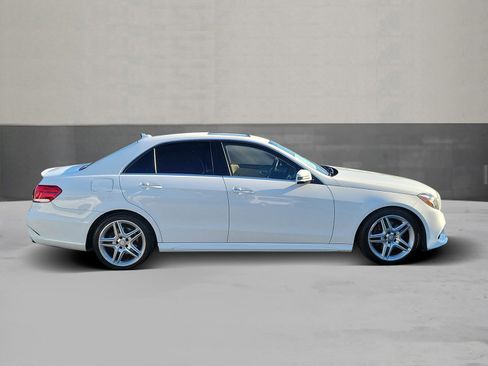 Used 2014 Mercedes-Benz E 350 Sedan image 4