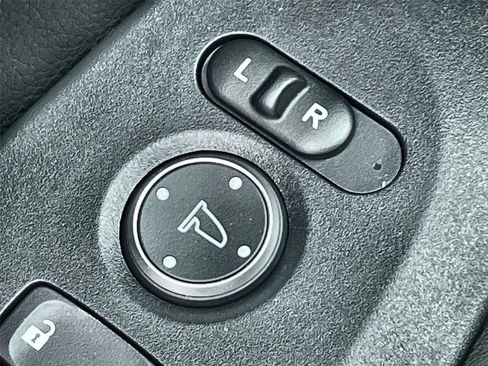 New 2026 Honda HR-V Sport image 14