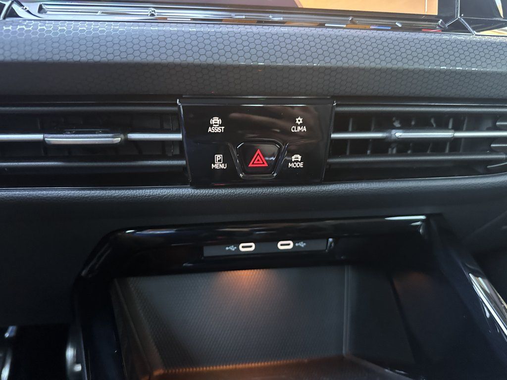 Used 2024 Volkswagen GTI SE w/ SE Leather Seats Package FWD image 26