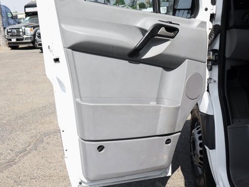 Used 2013 Mercedes-Benz Sprinter 3500 image 13