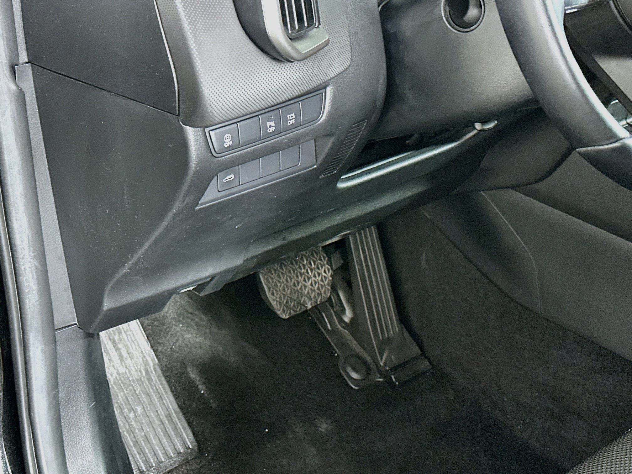 Used 2026 MAZDA CX-50 AWD 2.5 S w/ Preferred Pkg image 17