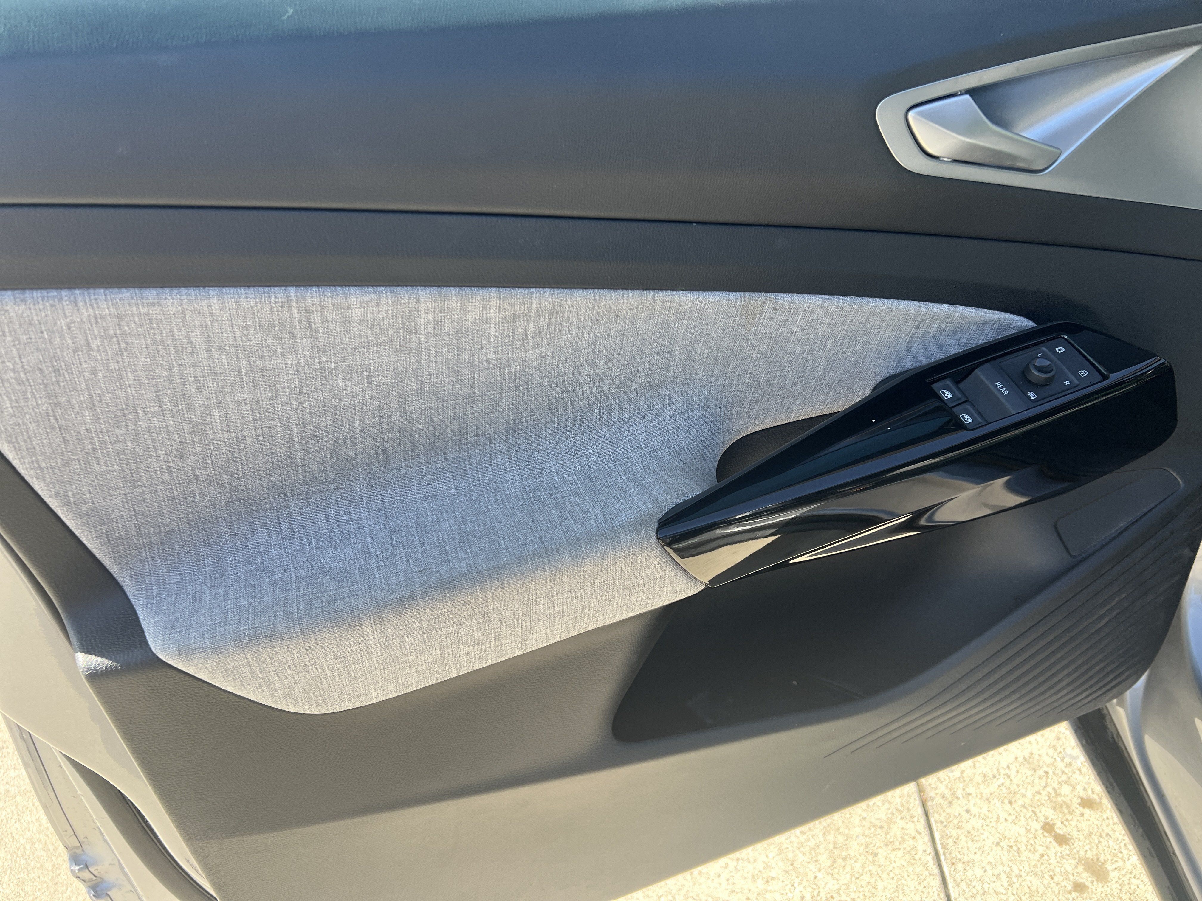 Certified 2023 Volkswagen ID.4 Pro RWD image 12