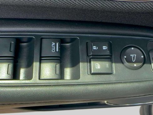 Certified 2022 Honda HR-V EX image 12