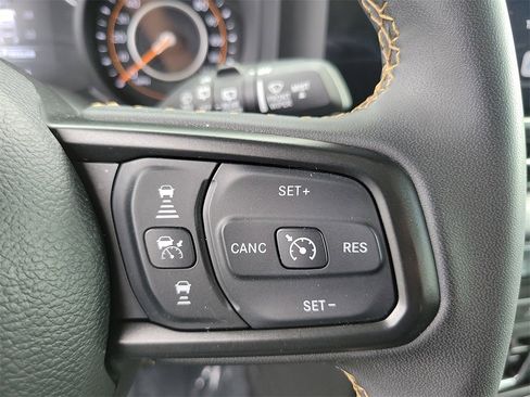 Used 2024 Jeep Wrangler Sport S image 7