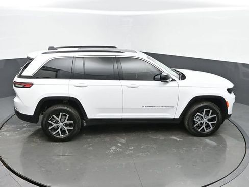 New 2025 Jeep Grand Cherokee Limited w/ Luxury Tech Group II AWD/4WD image 43