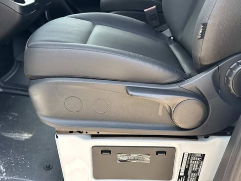Used 2025 Mercedes-Benz Sprinter 2500 image 20