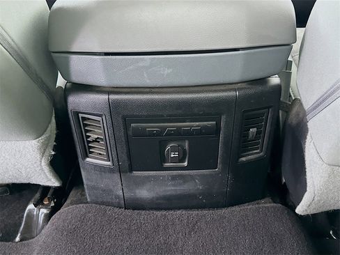 Used 2016 RAM 1500 Big Horn image 25