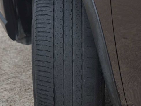 Used 2019 Subaru Ascent Limited image 29