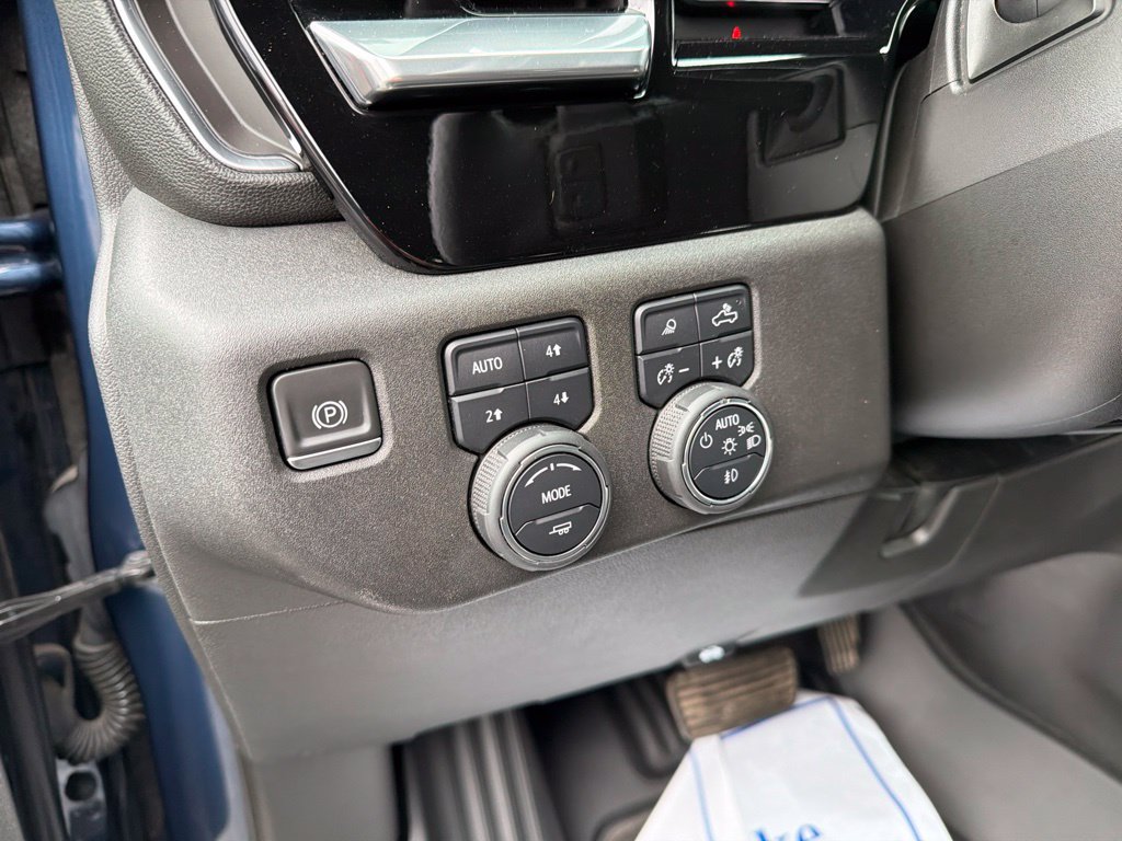 Certified 2022 Chevrolet Silverado 1500 RST AWD/4WD image 29