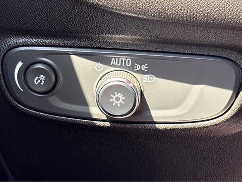Certified 2022 Chevrolet Equinox RS FWD image 13