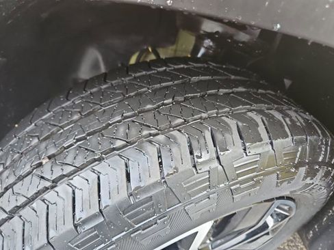 Used 2023 Chevrolet TrailBlazer ACTIV w/ Technology Package image 28