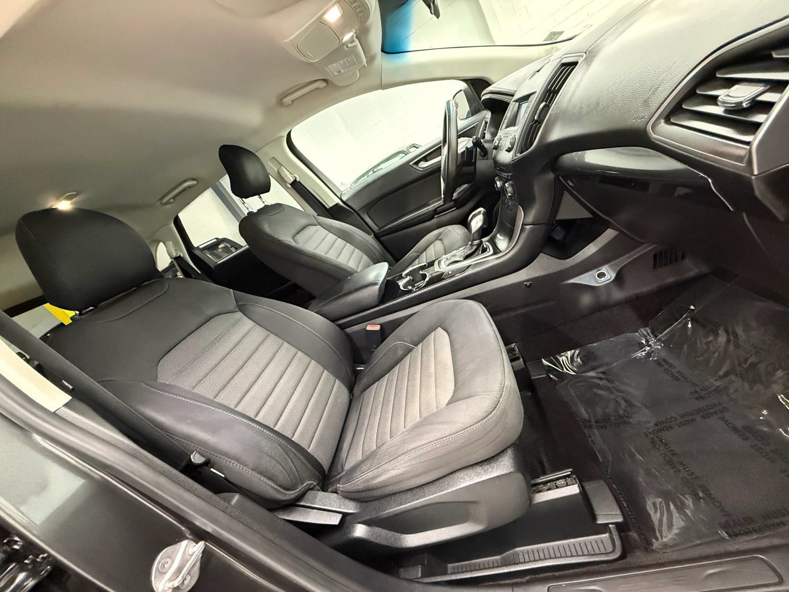Used 2016 Ford Edge SE FWD image 23