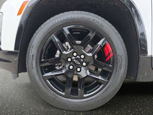Used 2023 Chevrolet Traverse Premier w/ Redline Edition AWD/4WD image 37
