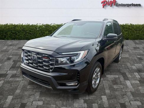 Used 2023 Honda Passport TrailSport image 5