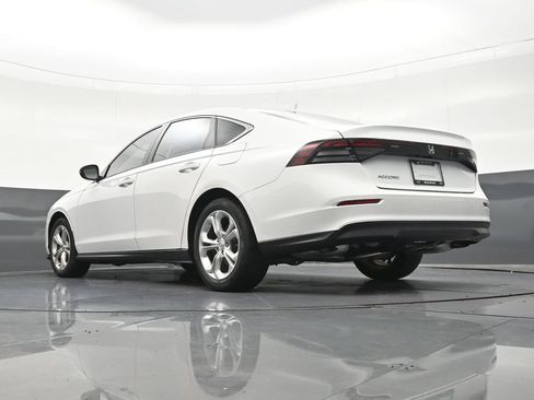 Used 2023 Honda Accord LX image 25
