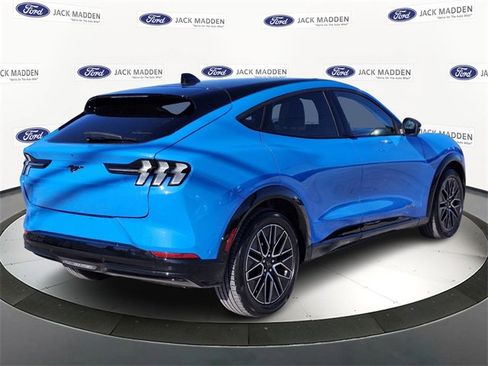 Certified 2024 Ford Mustang Mach-E Premium image 5