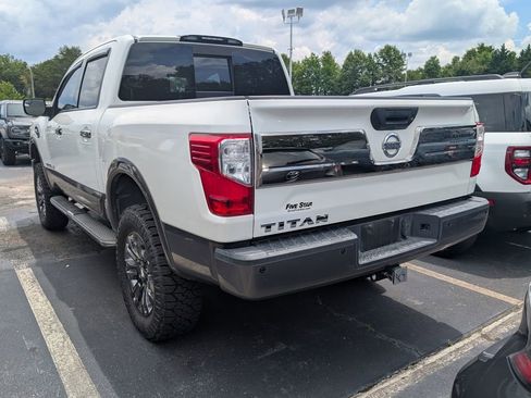 Used 2017 Nissan Titan Platinum Reserve RWD image 6