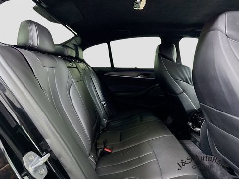 Used 2019 BMW M5 w/ Executive Package image 34